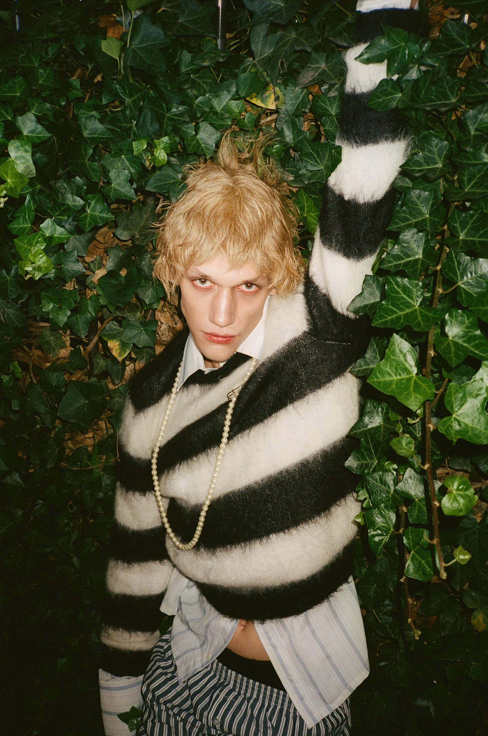 25 3907miriam0002 1 - Valentyn